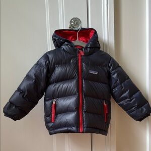 LIKE NEW Patagonia Hi-Loft Down Puffer Coat; Navy and Red; size 12-18 Months